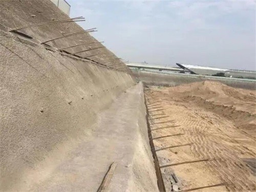 安新河道边坡加固